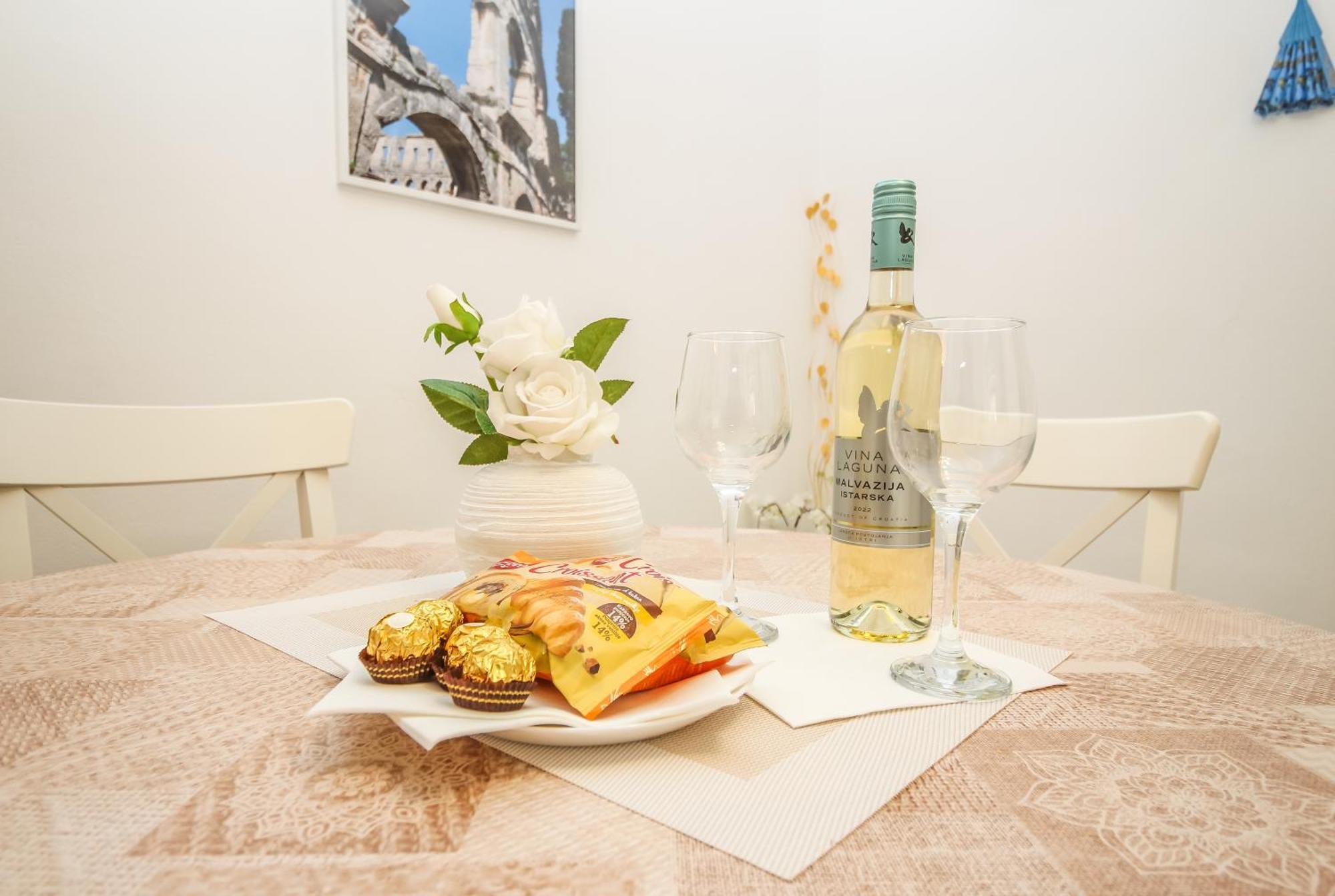 Forum Oasis Apartment Pula