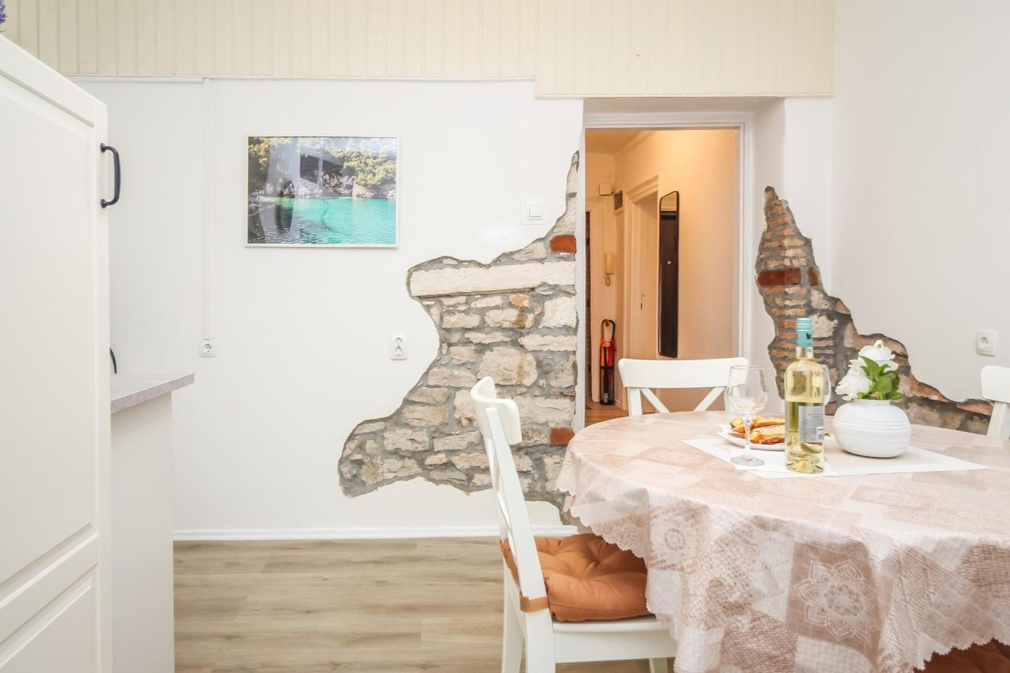 Forum Oasis Apartment *